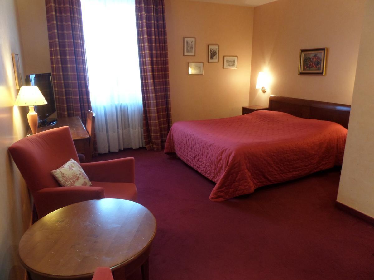 Hotel Restaurant Erckmann Chatrian Phalsbourg Εξωτερικό φωτογραφία
